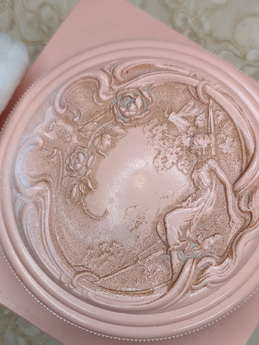 Vintage 50s Evyan White Shoulders Powder Box Pink Plastic Art Nouveau 4X4” MCM
